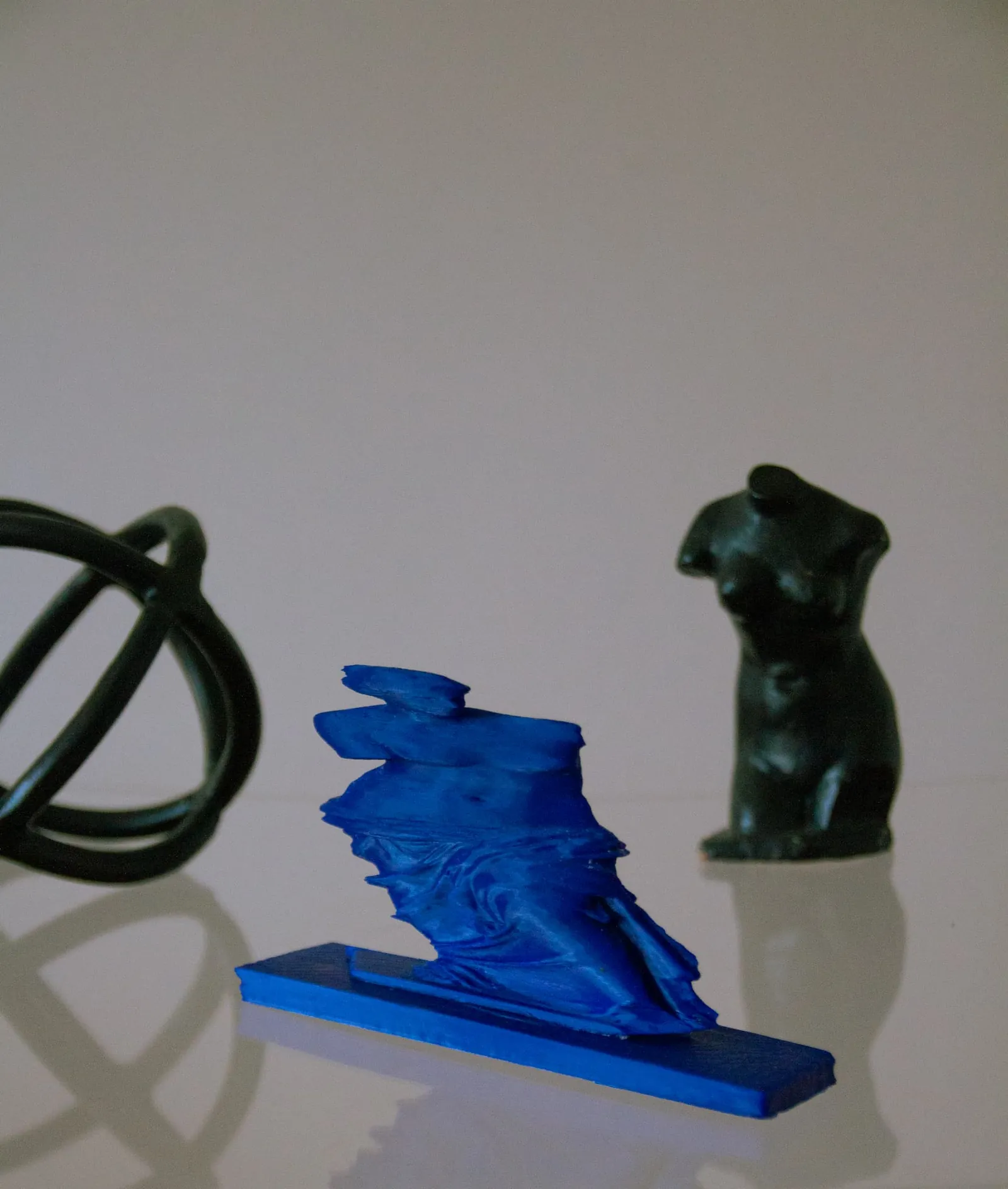 The objects shown together in the exhibition.